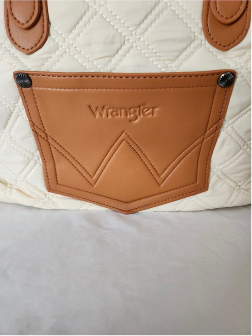 Women's Wrangler Quilted Tote Bag in Beige & Brown, One Size - Picture 3 of 12